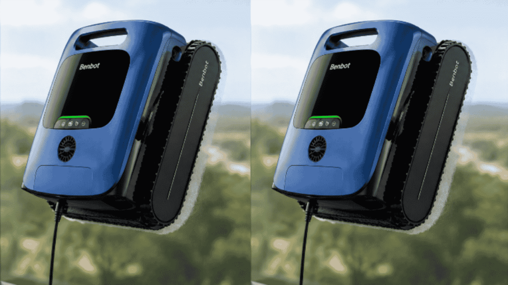 Beatbot AquaSense 2 : Avis Complet 2026 Exclusif Par l'équipe Robot Piscine 360  |  Mis à jour : mai 2026 Il y a des robots piscine qui font le minimum syndical, et il y a le Beatbot AquaSense 2. Depuis son arrivée sur le marché européen en 2024, ce sans-fil haut de gamme fait parler de lui pour de bonnes raisons : conçu par d'anciens ingénieurs de DJI et Roborock, il cumule 16 capteurs de navigation, une batterie de 10 000 mAh et une intelligence de déplacement qui laisse loin derrière la plupart de ses concurrents. Mais est-ce que tout ça se traduit vraiment à l'eau ? C'est ce qu'on va vérifier ensemble. Dans cet avis complet du Beatbot AquaSense 2, on passe en revue tout ce qui compte vraiment : performances sur le fond et les parois, efficacité sur la ligne d'eau, autonomie réelle, facilité d'utilisation au quotidien, et bien sûr, la question du prix. On vous dit aussi clairement pour qui ce robot est fait et pour qui il ne l'est pas. Parce qu'un robot à ce tarif mérite une analyse sérieuse, pas du marketing déguisé. 🛰️ Navigation Ultra-Sonique Pro AUTONOMIE RECORD 🚀 BEATBOT Beatbot AquaSense 2 🎯 Le nettoyeur sans fil nouvelle génération doté du SonicSense. 🔋 4h d'autonomie complète Navigation SonicSense Stationnement automatique 🛡️ Garantie 3 ans Modèle haut de gamme Consultez les offres en cours et les options d'expédition. Voir le prix sur Amazon.fr → Beatbot : la marque qu'il faut connaître en 2026 Beatbot n'est pas une marque sortie de nulle part. Fondée en 2022 par des ingénieurs issus de DJI (les leaders des drones) et de Roborock (les spécialistes des aspirateurs robots), la marque a apporté dans le monde de la piscine une philosophie qu'on connaissait surtout dans la robotique grand public : des capteurs nombreux, une vraie navigation intelligente et une expérience utilisateur soignée de bout en bout. La gamme AquaSense 2 comprend trois modèles : l'AquaSense 2 standard (le sujet de cet article), l'AquaSense 2 Pro à 2 699 euros qui ajoute le nettoyage de surface et la clarification de l'eau, et l'AquaSense 2 Ultra à 3 850 euros avec cartographie IA complète. Pour la majorité des propriétaires de piscines enterrées résidentielles, l'AquaSense 2 standard est la porte d'entrée dans l'univers Beatbot et honnêtement, c'est déjà beaucoup. Fiche technique : ce que les chiffres disent vraiment 📊 Spécifications Techniques : Beatbot AquaSense 2 Aspiration 5 500 GPH (gallons par heure) Autonomie Jusqu'à 4 heures (nettoyage fond) — Soit ~300 m² par charge complète Navigation SonicSense™ : 16 capteurs dont 2 ultrasons + algorithme CleverNav™ Filtration Filtre double couche 150 µm — panier de 3,7 litres Zones nettoyées Fond, parois, ligne d'eau (avec option double passage) Stationnement Remontée et vidange automatique SmartDrain™ en fin de cycle Connectivité Wi-Fi + Bluetooth — Application Beatbot (iOS & Android) Recharge Station d'accueil verticale sans fil (Environ 4 heures) Poids 10,5 kg Revêtement Finition IMR qualité automobile, haute résistance UV et chaleur Compatibilité Béton, carrelage, liner, fibre de verre — compatible eau salée < 5000 PPM Garantie 🛡️ 3 ans avec remplacement complet de l'appareil Unboxing et première impression : premium, ça se voit Dès l'ouverture de la boîte, le ton est donné. L'emballage est soigné, le manuel est clair, en français, et tout est bien calé. Le robot lui-même arbore un design futuriste en bleu glacial (Midnight Blue) avec des finitions qui rappellent davantage un équipement high-tech qu'un gadget de jardinerie. Les ingénieurs qui viennent du monde des drones ont manifestement pensé au packaging autant qu'au produit lui-même. Dans la boîte, vous trouverez le robot, la station de charge verticale, un crochet de récupération, un panier filtre double, un guide rapide et le manuel complet. Le revêtement IMR de qualité automobile (le même que celui utilisé dans l'industrie auto pour les pièces intérieures) protège les composants internes de la chaleur et des UV. Un détail qui compte si votre robot passe ses étés au bord d'une piscine exposée plein sud. Un point à noter : le robot pèse 10,5 kg. C'est le ticket d'entrée pour embarquer une batterie de 10 000 mAh et tous ces capteurs. La bonne nouvelle, c'est que le système SmartDrain réduit significativement le poids ressenti à la sortie de l'eau en évacuant l'eau stockée automatiquement. En pratique, c'est bien plus gérable qu'il n'y paraît sur le papier. Performances de nettoyage : le test grandeur nature Le fond du bassin Sur le fond, le Beatbot AquaSense 2 est efficace et régulier. Son aspiration à 5 500 GPH aspire sans broncher les feuilles, le sable, les insectes et les débris habituels d'une saison estivale. Le filtre double couche capte les particules jusqu'à 150 microns, ce qui couvre la grande majorité des impuretés communes d'une piscine résidentielle. Les utilisateurs ayant des piscines rectangulaires simples rapportent des résultats proches de la perfection, avec une couverture très complète en une seule session. Les parois : la vraie bonne surprise C'est clairement là que le Beatbot se distingue le plus. Sa navigation SonicSense, combinant ultrasons et algorithmes CleverNav, lui permet de grimper les parois avec une fluidité remarquable et de les couvrir de façon systématique. Les retours d'utilisateurs mentionnent régulièrement cet aspect comme le point le plus bluffant, surtout en comparaison avec des concurrents qui peinent souvent à maintenir une trajectoire cohérente sur les parois verticales. La ligne d'eau : le double passage qui change tout Beatbot revendique un double passage sur la ligne d'eau à chaque montée. En pratique, ça se vérifie : les dépôts calcaires, les traces de crème solaire et les algues de ligne d'eau cèdent nettement mieux qu'avec un robot à passage unique. C'est un des différenciateurs les plus concrets de l'AquaSense 2 face à la concurrence dans cette gamme de prix. Si la ligne d'eau de votre piscine est votre bête noire, ce robot mérite votre attention. La navigation intelligente : pas de fioriture, de la précision Avec 16 capteurs haute précision dont 2 ultrasoniques, l'AquaSense 2 cartographie votre bassin et adapte ses trajectoires en temps réel. Il évite les obstacles (skimmer, alarme immergée, échelle), contourne sans se bloquer et couvre le fond en trajectoires en S et N optimisées. Les piscines complexes avec des formes atypiques ou de nombreux obstacles peuvent parfois réduire l'efficacité de couverture, mais sur les bassins résidentiels standards, la navigation est franchement impressionnante. 4 heures d'autonomie : ce que ça change vraiment au quotidien Quatre heures d'autonomie, c'est la promesse, et c'est aussi ce que confirment la grande majorité des tests en conditions réelles. En mode nettoyage du fond seul, l'AquaSense 2 peut couvrir jusqu'à 300 m² sur une charge. Pour une piscine familiale de 50 à 100 m², cela signifie qu'il peut faire plusieurs passes complètes sans recharge. C'est un confort réel par rapport aux robots qui tournent 90 minutes avant de rendre l'âme. La recharge complète via la station verticale sans fil prend environ 4 heures. La station est bien pensée : le robot se pose dessus verticalement, aucun câble ne traîne, et un bandeau LED vous indique l'état de charge. En programmant un cycle nocturne via l'application, vous retrouvez chaque matin une piscine propre et un robot rechargé. C'est exactement le confort qu'on attend d'un robot à ce niveau de prix. SmartDrain et stationnement automatique : la récupération simplifiée C'est une des innovations les plus pratiques de l'AquaSense 2. En fin de cycle ou dès que la batterie descend sous 15%, le robot remonte automatiquement à la surface grâce à son moteur à chambre flottante. Une fois en surface, le système SmartDrain évacue rapidement l'eau stockée à l'intérieur. Résultat : quand vous sortez le robot de l'eau, il est nettement plus léger que ses 10,5 kg théoriques. Vous pouvez aussi déclencher ce stationnement à distance depuis l'application, d'un simple bouton, même quand le robot est en plein cycle. Cela change vraiment la vie au quotidien par rapport à aller chercher un robot immobile au fond du bassin. Un crochet fourni dans la boîte permet de l'approcher du bord sans se mouiller les bras si le robot a légèrement dérivé. Ce qu'on aime et ce qu'on aime moins Les atouts indéniables 4 heures d'autonomie réelle sans interruption sur les piscines jusqu'à 300 m² Navigation SonicSense à 16 capteurs dont 2 ultrasons : couverture sérieuse Double passage sur la ligne d'eau : résultats nettement au-dessus de la moyenne Stationnement automatique SmartDrain : récupération simple, sans surprise Revêtement IMR qualité automobile : durabilité et résistance UV démontrées Garantie 3 ans avec remplacement complet : une des meilleures du marché Application intuitive : programmation, suivi de cycle, rappel de surface en un clic Compatible eau salée jusqu'à 5 000 PPM Les limites à connaître Prix élevé : entre 989 et 1 699 euros selon les promotions sur Amazon Poids de 10,5 kg : le SmartDrain aide, mais ça reste costaud à manipuler Panier filtre de 3,7 litres seulement : un peu juste pour les piscines avec beaucoup de feuilles Piscines aux formes très complexes : la couverture peut être moins parfaite Le kit clarifiant est vendu séparément (utile mais pas indispensable) AquaSense 2, Pro ou Ultra : lequel pour vous ? La gamme Beatbot AquaSense 2 compte trois modèles qui ciblent des besoins très différents. Voici un comparatif rapide pour éviter de payer pour des fonctionnalités dont vous n'avez pas besoin ou, au contraire, de vous retrouver limité par un modèle sous-dimensionné. 🎯 Comparatif de la Gamme Beatbot AquaSense 2 (2026) Modèle Prix indicatif Type de Nettoyage Pour qui ? AquaSense 2 ★ Le Choix Recommandé ~999 à 1 699 € Fond + parois + ligne d'eau Piscines résidentielles standard jusqu'à 300 m² AquaSense 2 Pro ~2 699 € 5 en 1 : + surface & eau clarifiée Piscines haut de gamme, recherche d'une eau cristalline AquaSense 2 Ultra ~3 850 € 5 en 1 : + cartographie IA caméra & plateformes Grandes piscines complexes, profils ultra-exigeants Vous hésitez encore entre plusieurs marques ? Consultez notre comparatif complet des robots piscine Aiper 2026 pour une mise en perspective avec la concurrence directe. Ce que disent les utilisateurs Amazon : le vrai verdict terrain Les avis sur Amazon.fr sont globalement positifs pour l'AquaSense 2, avec des notes autour de 4 sur 5. Le premier point systématiquement salué est la navigation, décrite comme vraiment intelligente avec une absence de blocages qui agace tellement sur les robots moins sophistiqués. Le retour automatique en surface est lui aussi massivement cité comme un vrai plus au quotidien. Les réserves les plus fréquentes pointent le prix, jugé élevé par rapport à des alternatives comme l'Aiper Scuba S1. Quelques utilisateurs signalent aussi une couverture moins parfaite sur les piscines avec beaucoup d'obstacles immergés ou les formes très atypiques. Rien de rédhibitoire, mais des points à avoir en tête si votre bassin est particulièrement complexe. Un point qui revient régulièrement et mérite d'être souligné : plusieurs propriétaires ayant testé l'AquaSense 2 standard avant de passer au Pro confirment que le standard est déjà très bien pour les piscines simples. Ce n'est pas un modèle d'appel bridé volontairement, c'est un vrai robot avec de vraies performances. La montée en gamme vers le Pro ne se justifie vraiment que si vous voulez nettoyer la surface flottante ou clarifier activement l'eau. Nos 3 recommandations Amazon pour une piscine impeccable 1. Le Beatbot AquaSense 2 : notre choix principal C'est la star de cet article et notre recommandation principale pour les propriétaires de piscines enterrées entre 80 et 300 m². L'association de la navigation SonicSense, du double passage sur la ligne d'eau et du stationnement SmartDrain en fait un des meilleurs rapports fonctionnalités/praticité du marché dans sa catégorie. La garantie 3 ans avec remplacement complet est un filet de sécurité que peu de marques osent proposer. Beatbot AquaSense 2 🛡️ Garantie 3 ans 🔋 4h autonomie • 16 capteurs & SmartDrain • 🚀 Livraison Prime Commander sur Amazon → ⏱️ Vérifier le prix actualisé en temps réel 2. Le Beatbot AquaSense 2 Pro : pour ceux qui veulent tout Si le standard vous semble trop limité parce que vous voulez aussi nettoyer la surface flottante de votre piscine et clarifier activement l'eau, le Pro est la bonne réponse. Il passe à 5 fonctions de nettoyage, 22 capteurs (dont 2 ultrasons), et une autonomie portée à 11 heures en mode surface. C'est un investissement sérieux à 2 699 euros, mais pour les grandes piscines ou les propriétaires vraiment exigeants, les résultats sont à la hauteur. 💎 Nettoyeur Intégral Robotisé ÉDITION PRO Beatbot AquaSense 2 Pro ✨ Système 5-en-1 Fond, parois, ligne d'eau, surface du bassin & clarification de l'eau. 🔋 11h en mode surface 22 capteurs IA Voir le prix sur Amazon → 🔎 Analyser les offres et stocks disponibles 3. Pastilles chlore multiaction 200g en grand format : l'indispensable de l'été Un robot piscine parfaitement réglé et une eau mal traitée chimiquement, c'est une saison gâchée. Les pastilles chlore multiaction en conditionnement de 5 kg sont le complément indispensable de votre robot pour garder une eau saine tout l'été. En achetant en grand format sur Amazon, vous économisez et vous ne risquez plus d'être à court un dimanche soir de juillet. ✨ Protection Intégrale du Bassin SOLUTION 4-EN-1 🪣 MULTIACTION Pastilles de Chlore Multiaction (Seau 5 kg) 🛒 Le format économique de la saison pour une eau cristalline sans effort. Anti-algues intégré Traitement polyvalent Dissolution lente Simplifiez votre routine d'entretien Vérifiez la disponibilité et les options de livraison rapide. Voir le prix sur Amazon.fr → Entretien du Beatbot AquaSense 2 : 4 gestes simples pour durer Rincez le panier filtre après chaque session : le filtre double couche fait un excellent travail, mais un filtre colmaté fait baisser les performances d'aspiration. Trente secondes de rinçage suffisent. Vérifiez et nettoyez les brosses régulièrement : les brosses sont en contact permanent avec le fond et les parois. Quand elles s'usent, le robot perd en accroche et en efficacité de détachement des salissures. Rangez le robot correctement en fin de saison : vidangez complètement, rincez à l'eau claire, laissez sécher avant de le stocker à l'abri du gel. La batterie se conserve mieux entre 40 et 60% de charge. Maintenez la station de charge propre : quelques dépôts calcaires sur les contacts de charge peuvent perturber la recharge. Un chiffon légèrement humide une fois par mois, et c'est réglé. Pour éviter les pannes courantes sur vos équipements de piscine, notre guide Wybot robot piscine : guide de dépannage 2026 recense les problèmes fréquents et les solutions concrètes sur les robots sans fil. Pour qui est vraiment fait l'AquaSense 2 ? Le Beatbot AquaSense 2 est taillé pour les propriétaires de piscines enterrées entre 80 et 300 m² qui veulent une eau nickel sans y consacrer du temps. Il est particulièrement adapté aux bassins rectangulaires ou ovales de taille standard, aux piscines exposées au vent et aux feuilles, et à tous ceux qui en ont assez de récupérer un robot coincé au fond ou de le sortir avec de l'eau jusqu'aux épaules. Il s'adresse aussi aux utilisateurs qui apprécient la connectivité : l'application Beatbot est bien faite, les notifications de fin de cycle fonctionnent, et la possibilité d'appeler le robot à la surface depuis son téléphone est une vraie commodité. En revanche, si votre piscine fait moins de 50 m² ou si vous cherchez simplement à nettoyer le fond sans plus, l'AquaSense 2 risque d'être sur-dimensionné. Des alternatives moins chères comme l'Aiper Scuba SE ou le Scuba S1 feront largement l'affaire pour la moitié du prix. Et si votre bassin dépasse 300 m² ou présente une forme très complexe avec plusieurs niveaux, regardez directement du côté du Pro ou de l'Ultra. Notre verdict : faut-il acheter le Beatbot AquaSense 2 ? NOTE ROBOTPISCINE360 : 8,5/10 Oui, on le recommande clairement pour les piscines résidentielles entre 80 et 300 m² où vous voulez vraiment une eau impeccable sans lever le petit doigt. La navigation SonicSense est honnêtement dans le top du marché, le double passage ligne d'eau change la donne, et la garantie 3 ans avec remplacement complet est le genre de chose qui compte quand on investit plus de 1 000 euros dans un équipement. Le prix reste le principal frein, mais en cherchant sur Amazon aux bonnes périodes, des promotions sérieuses sont régulièrement disponibles. Prêt à passer au nettoyage robotisé d'élite ? 🛡️ Garantie 3 ans avec remplacement complet inclus 🔋 Robot sans fil haute autonomie (4 heures) 🚚 Expédition rapide via Amazon Prime Commander le Beatbot AquaSense 2 🛒 ⏱️ Prix actualisé en temps réel sur Amazon.fr Vous voulez comparer avec un robot filaire plus classique ? Notre guide Meilleur robot piscine filaire : lequel choisir selon votre bassin ? fait le point sur les alternatives filaires pour tous les budgets. Questions fréquentes sur le Beatbot AquaSense 2 L'AquaSense 2 fonctionne-t-il sur une piscine hors-sol ? Oui, l'AquaSense 2 est compatible avec les piscines hors-sol et enterrées, sur béton, carrelage, liner et fibre de verre. Il est en revanche déconseillé pour les piscines naturelles. Peut-on l'utiliser dans une piscine au sel ? Oui, tant que la concentration en sel ne dépasse pas 5 000 PPM. La grande majorité des piscines privées au sel restent bien en dessous de ce seuil. Le kit clarifiant est-il indispensable ? Non, pas indispensable. L'AquaSense 2 fonctionne très bien sans. Le kit clarifiant (vendu séparément) améliore la clarté de l'eau en agglomérant les micro-particules, mais c'est un plus, pas une nécessité. Quelle est la durée de vie de la batterie ? Beatbot n'annonce pas de chiffre précis, mais avec un usage régulier et un stockage hors saison à 40-60% de charge, une batterie lithium-ion de cette qualité tient généralement 3 à 5 saisons sans perte de performance notable. Comment comparer l'AquaSense 2 avec l'Aiper Scuba X1 ? Les deux sont d'excellents robots sans fil dans une fourchette de prix similaire. L'AquaSense 2 se distingue par son autonomie nettement supérieure (4h vs 3h), son double passage sur la ligne d'eau et sa garantie 3 ans. Le Scuba X1 répond mieux avec son filtre MicroMesh à 3 microns (contre 150 µm pour le Beatbot) et son réseau de revendeurs plus étoffé en France. Le choix dépend vraiment de vos priorités. En résumé Le Beatbot AquaSense 2 est un robot piscine sans fil construit avec sérieux par une équipe qui connaît la robotique. Ses 4 heures d'autonomie, sa navigation SonicSense à 16 capteurs, son double passage sur la ligne d'eau et son stationnement SmartDrain en font une référence solide dans le haut de gamme accessible. Ce n'est pas le robot le moins cher du marché. Mais si vous cherchez à vraiment profiter de votre piscine cet été sans en faire votre second travail, l'investissement se justifie rapidement. Commandez-le sur Amazon, surveillez les promotions régulières, et profitez d'un été sans corvée. Beatbot AquaSense 2 🛡️ Remplacement à neuf 💎 Garantie constructeur 3 ans • 🚀 Livraison rapide • ⚡ Offres en cours Voir le prix sur Amazon → 🔎 Cliquez pour vérifier les promotions 🤝 Engagement Confiance Transparence : Cet article contient des liens affiliés Amazon. Si vous passez commande via ces liens, nous percevons une petite commission sans aucun frais supplémentaire pour vous. Ce coup de pouce nous aide directement à maintenir le blog actif et à continuer de tester des robots de piscine de façon 100% indépendante. Merci infiniment de votre confiance !