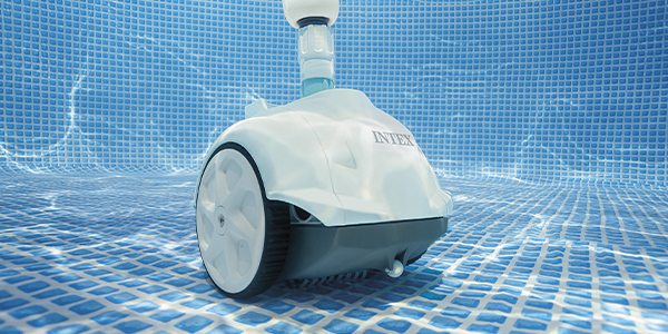 Robot piscine Intex : panne, entretien et pièces détachées 2026